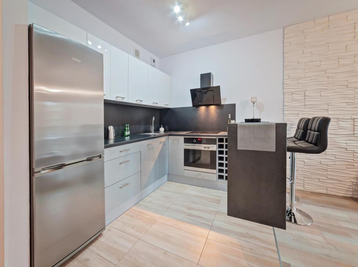 Apartamenty Homely Place Centrum - Stary Rynek - Parking Poznan Dış mekan fotoğraf